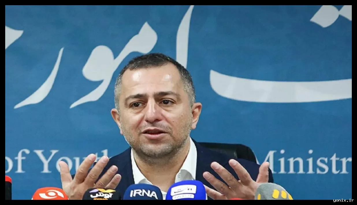 معاون وزیر ورزش: عدم دستیابی ورزشکاران به شغل دلخواه، کم‌کاری آنهاست