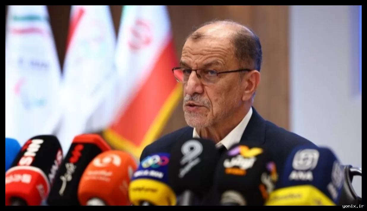 خسروی‌وفا: اتفاقات پیش آمده برای تیم ملی فوتبال جای تاسف دارد
